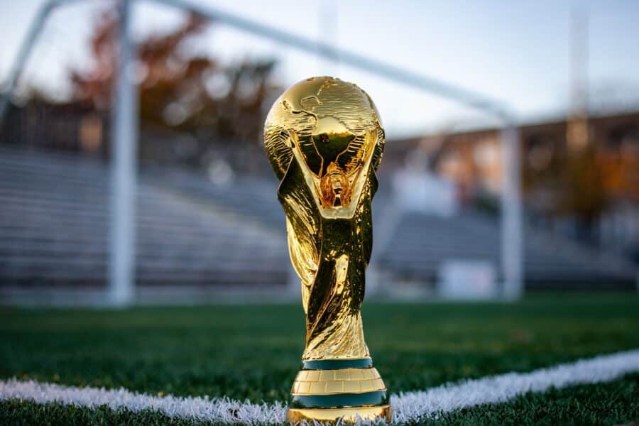 Le trophée de la Coupe du Monde/ Crédit photo : Rhett Lewis - Source: unsplash.com